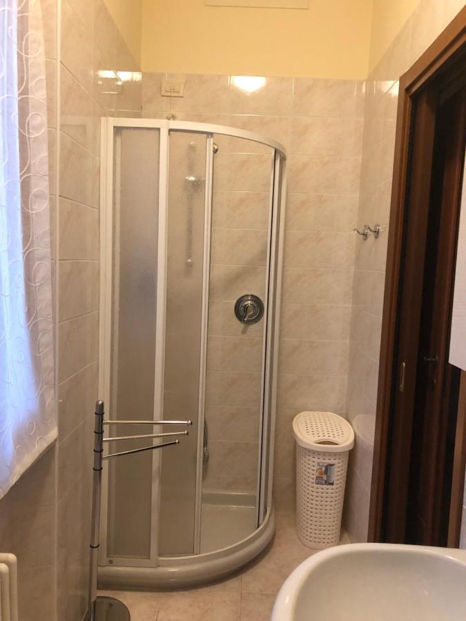 Casa Patrizia Apartment Torri Del Benaco Bagian luar foto