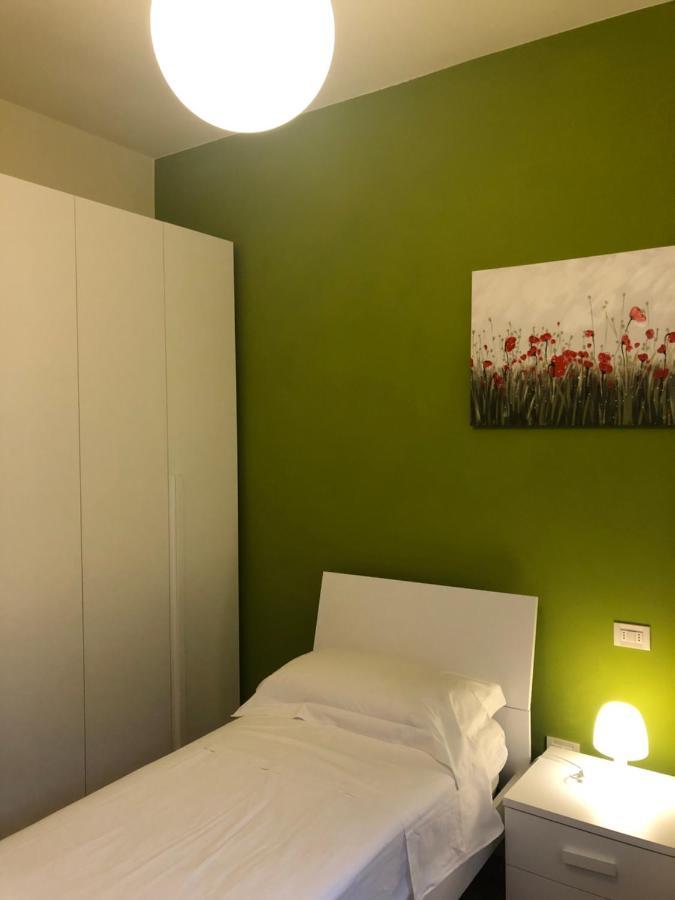 Casa Patrizia Apartment Torri Del Benaco Bagian luar foto