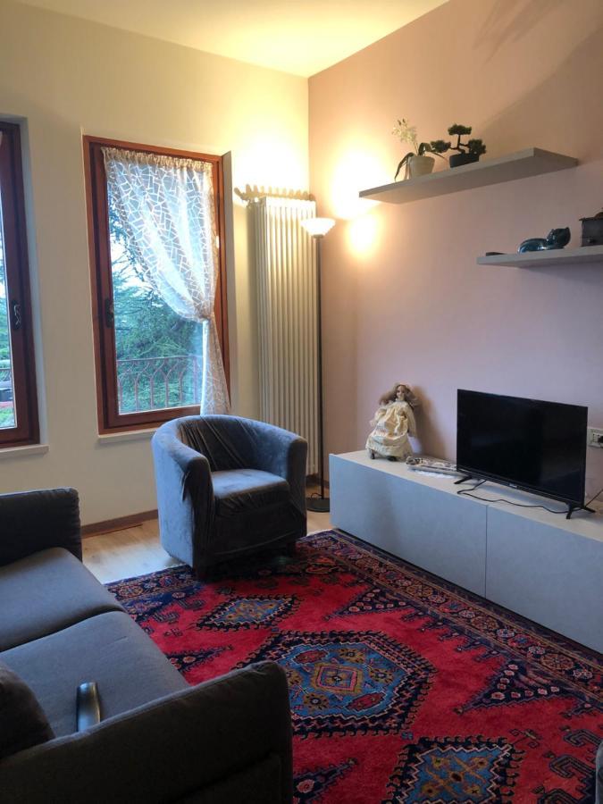 Casa Patrizia Apartment Torri Del Benaco Bagian luar foto