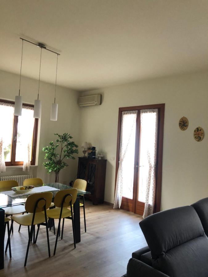 Casa Patrizia Apartment Torri Del Benaco Bagian luar foto