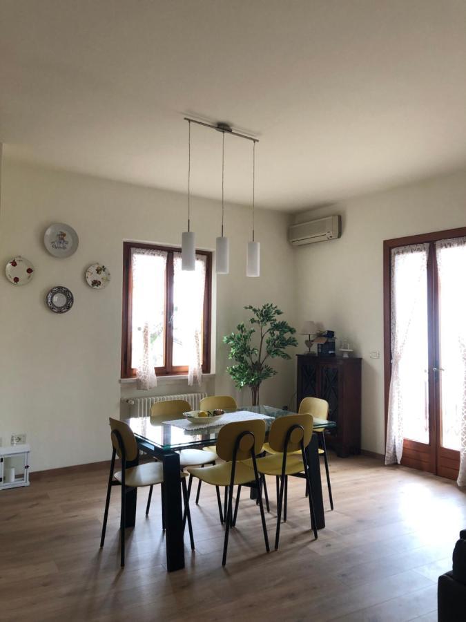 Casa Patrizia Apartment Torri Del Benaco Bagian luar foto